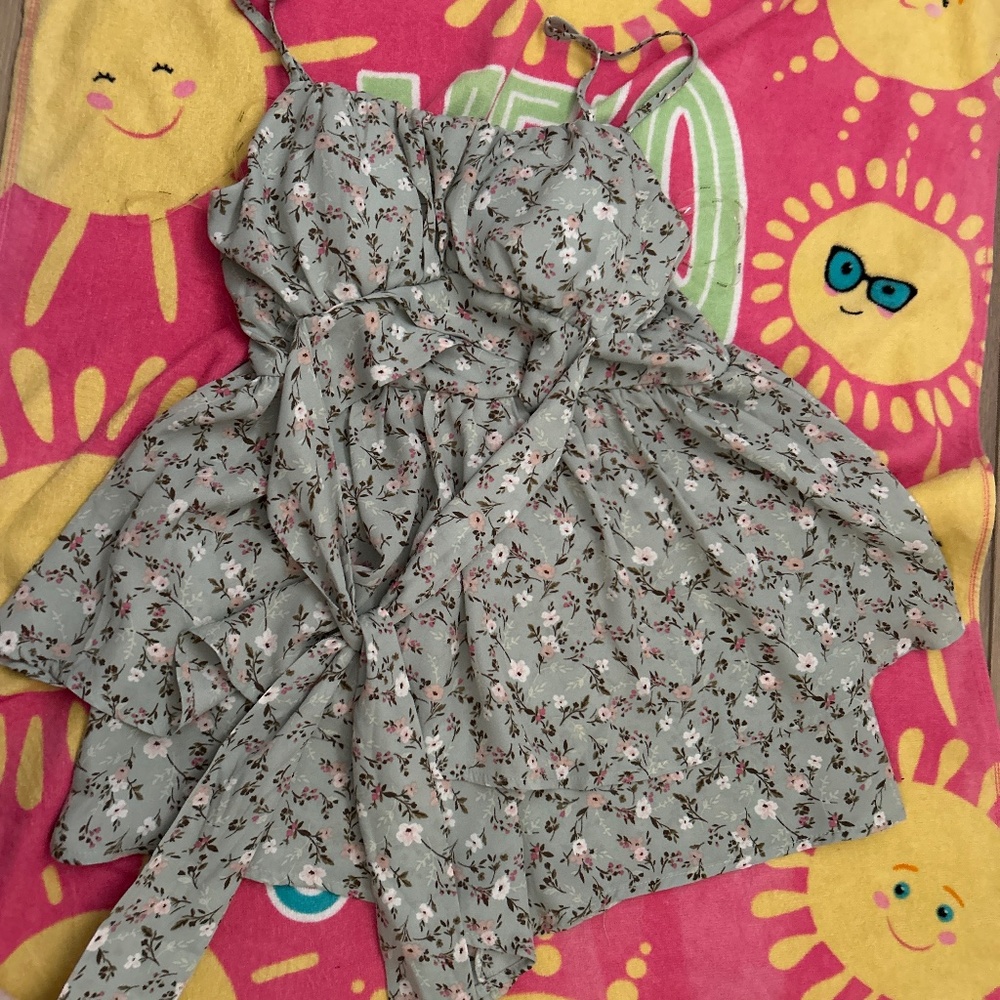 Floral romper with tie